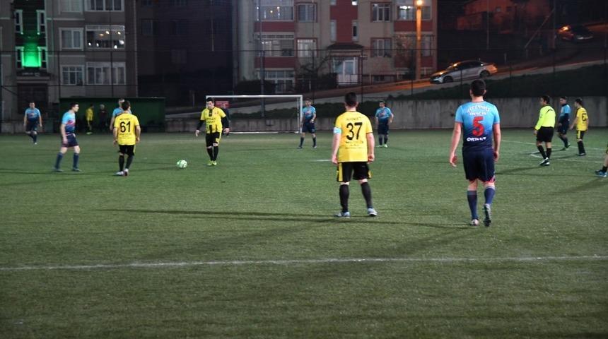 Polis teşkilatı futbol turnuvasının ilk ma&ccedil;ları oynandı