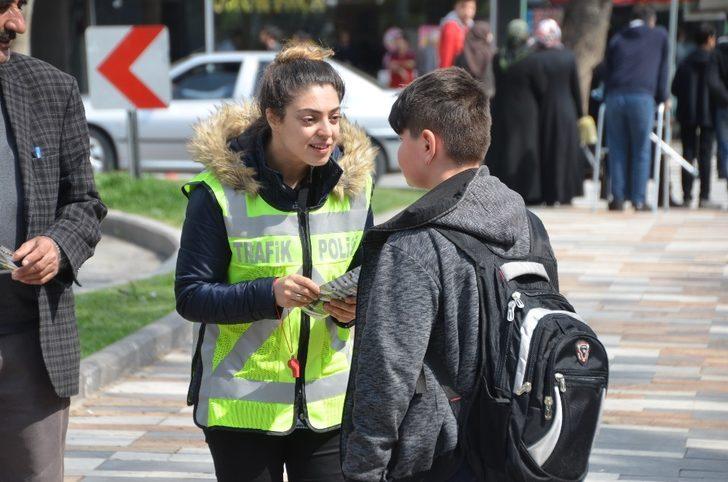 Yayalara kırmızı ışık uyarısı G5