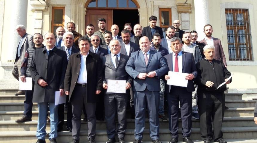 Mehmet Uzun mazbatasını aldı