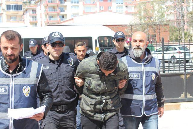 Edremit'te 4 kişilik hırsızlık şebekesi yakalandı