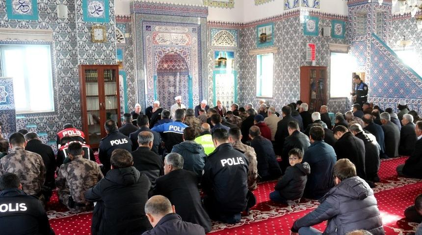 Şehitler i&ccedil;in mevlit okutuldu