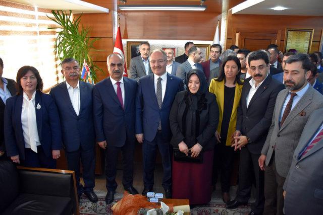 Sivas Belediyesi'nde yeni başkan Hilmi Bilgin göreve başladı