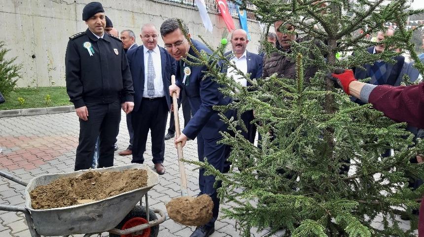 Nebioğlu’nda "Ağaç Bayramı" töreni gerçekleşti