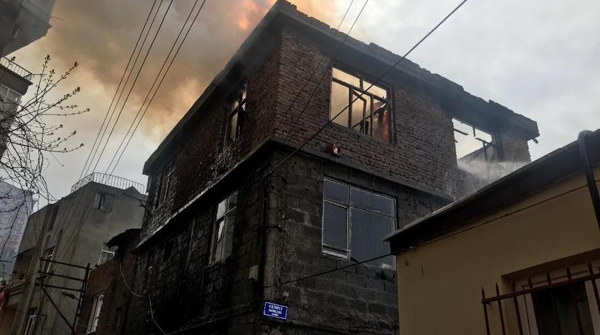 Fatsa’da ev yangını