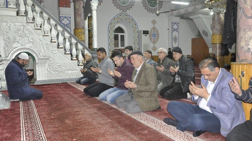 Türkeş için Mevlit okutuldu