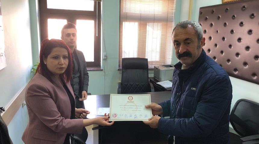 Fatih Mehmet Maçoğlu mazbatasını aldı