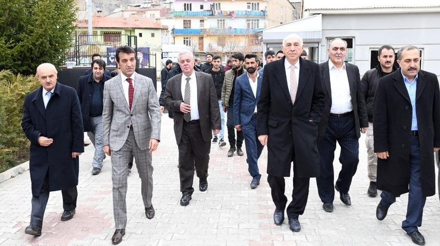 AK Parti&rsquo;li Kartal&rsquo;dan &lsquo;hayırlı olsun&rsquo; ziyaretleri