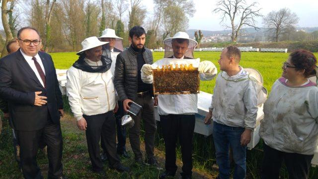 Vali Bektaş, Çaycuma’da tarım ve hayvancılık tesislerini inceledi