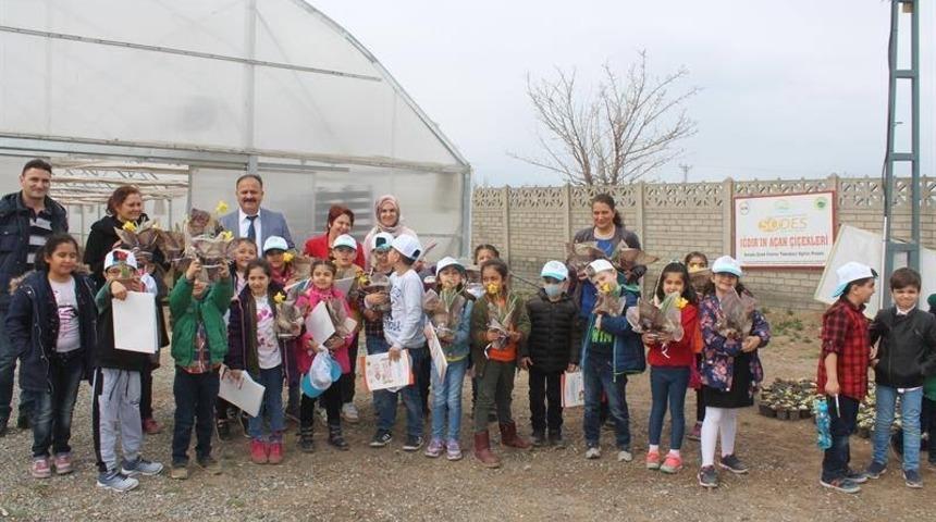Minik &ouml;ğrenciler doğa ile buluştu