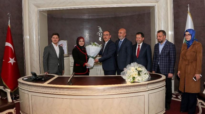 Meram&rsquo;ın yeni Belediye Başkanı Mustafa Kavuş g&ouml;revi devraldı