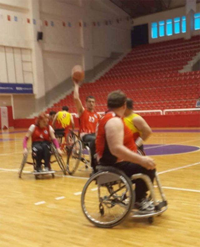 Melikgazi Belediyesi Tekerlekli Sandelye takımı 3.Lig’e yükseldi