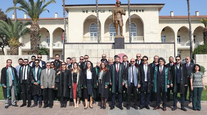 Mersin&rsquo;de Avukatlar G&uuml;n&uuml; kutlandı