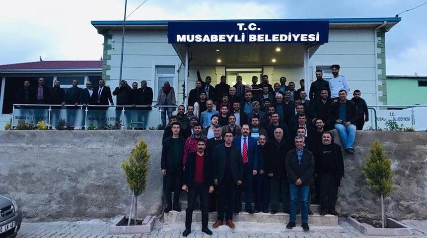 Başkan Yılmaz ile Meclis &uuml;yeleri mazbatasını aldı