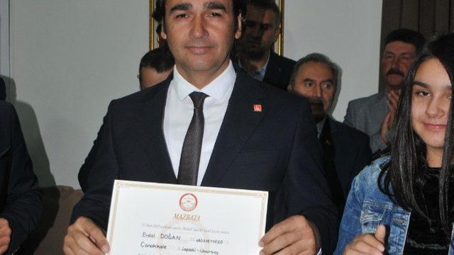 Lapseki Belde Belediye Başkanları mazbatalarını aldı