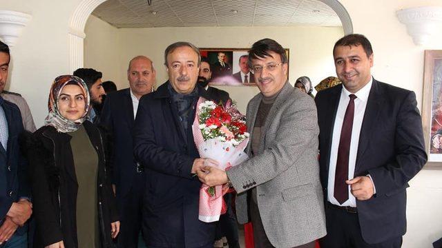 AK Parti’lilerden Başkan Arvas’a ziyaret