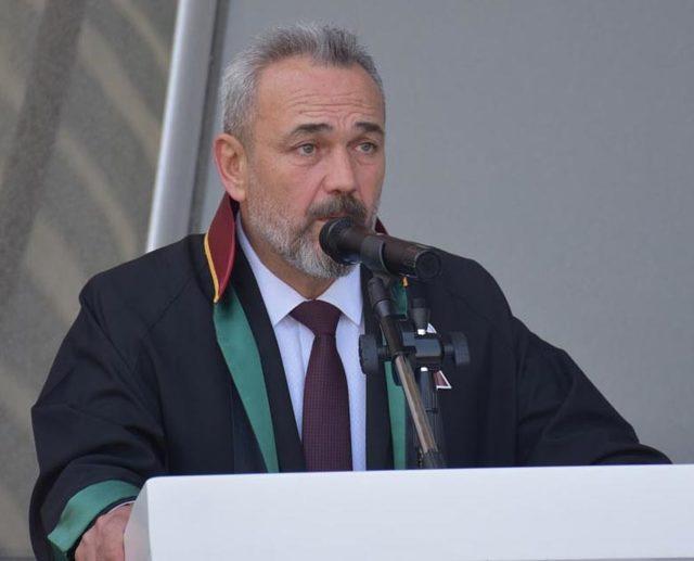 İzmir Barosu'ndan 'Avukatlar Günü' töreni