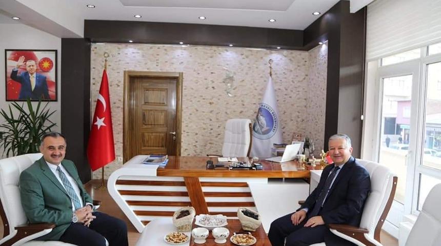 Kaymakam Duru&rsquo;dan Başkan Cabbar&rsquo;a ziyaret