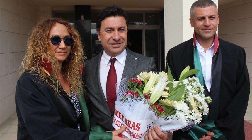 Başkan Aras avukatların gününü kutladı