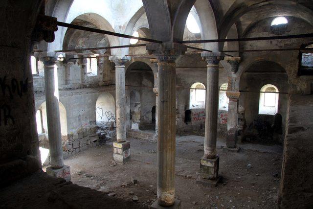 Tarihi kilise, bakımsızlığa terk edildi