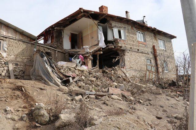 Depremin vurduğu Acıpayam, 'afet bölgesi' ilan edildi