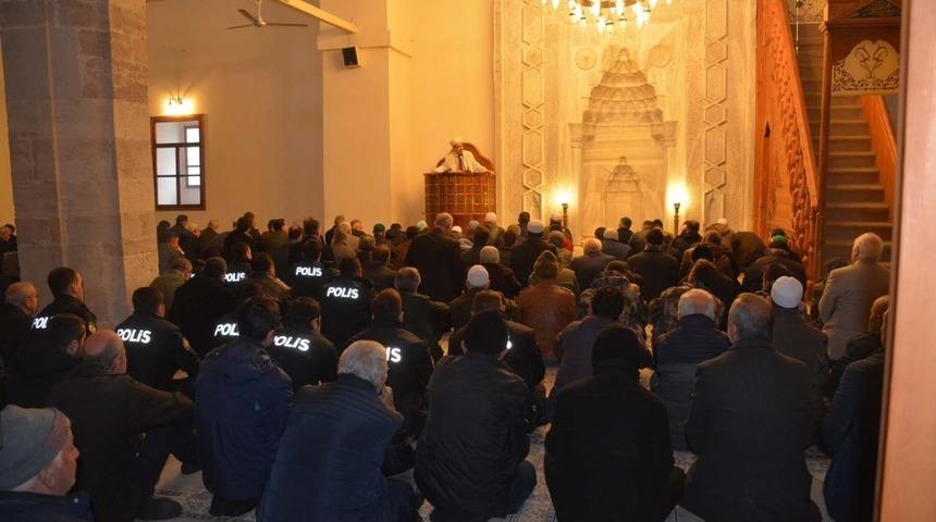 Sinop&rsquo;ta şehitler i&ccedil;in mevlit