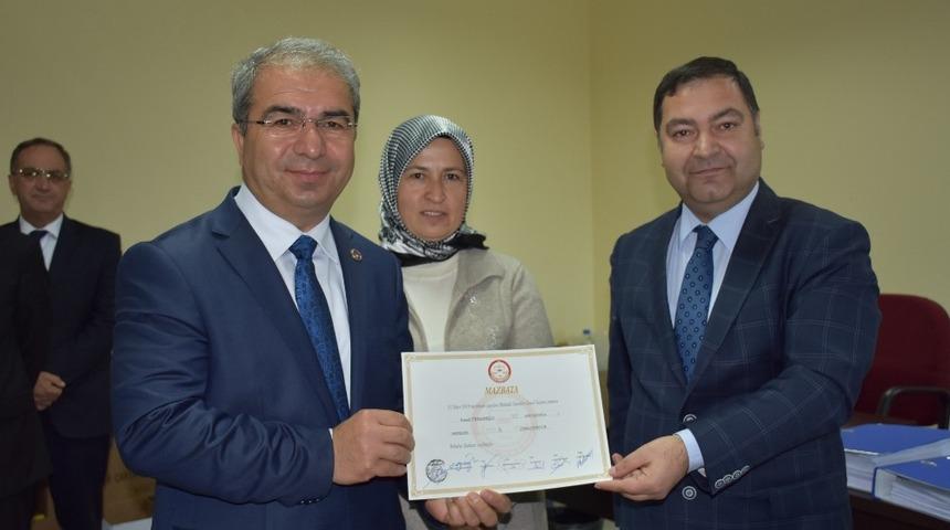 Çamlıyayla’da Tepebağlı mazbatasını aldı