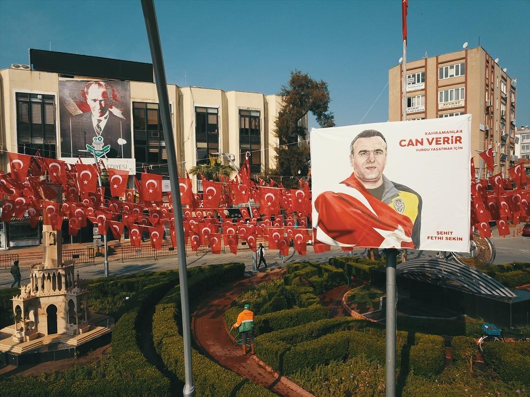 İzmir bu olayı konuşuyor! 'HDP ve FET&Ouml;'ye yakın g&ouml;r&uuml;nmek i&ccedil;in...'