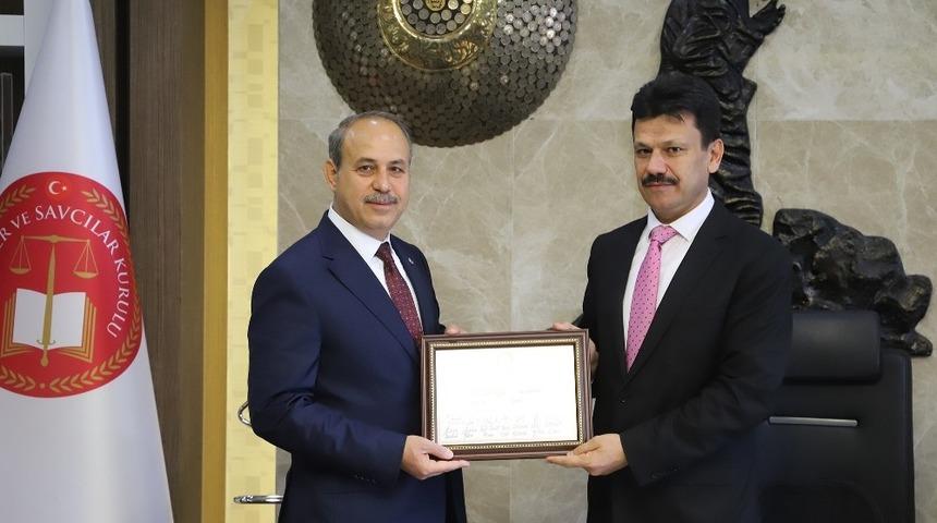 Oğuzeli Belediye Başkanı Mehmet Sait Kılı&ccedil; mazbatasını aldı