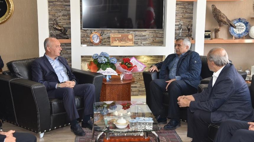 AK Parti MKYK &Uuml;yesi Subaşı Rekor Başkanı Tebrik Etti