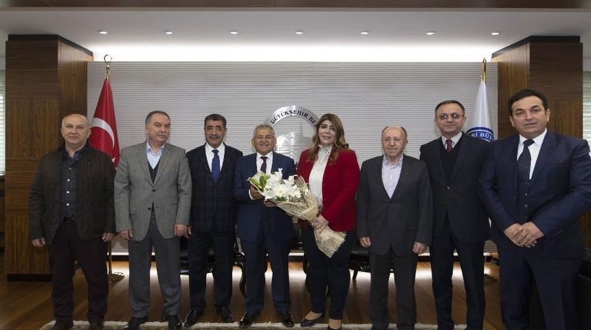 Başkan B&uuml;y&uuml;kkılı&ccedil;&rsquo;a hayırlı olsun ziyaretleri