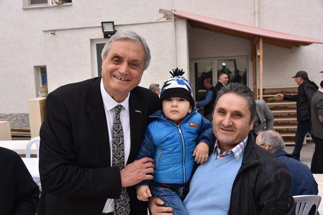 Soğukpınar Camii yeniden ibadete açıldı