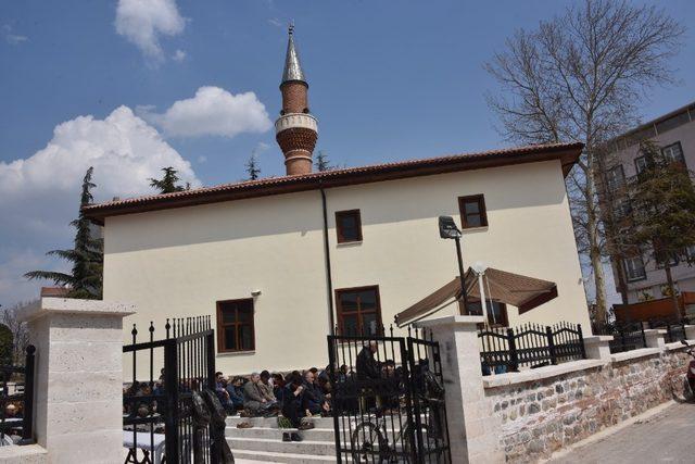 Soğukpınar Camii yeniden ibadete açıldı