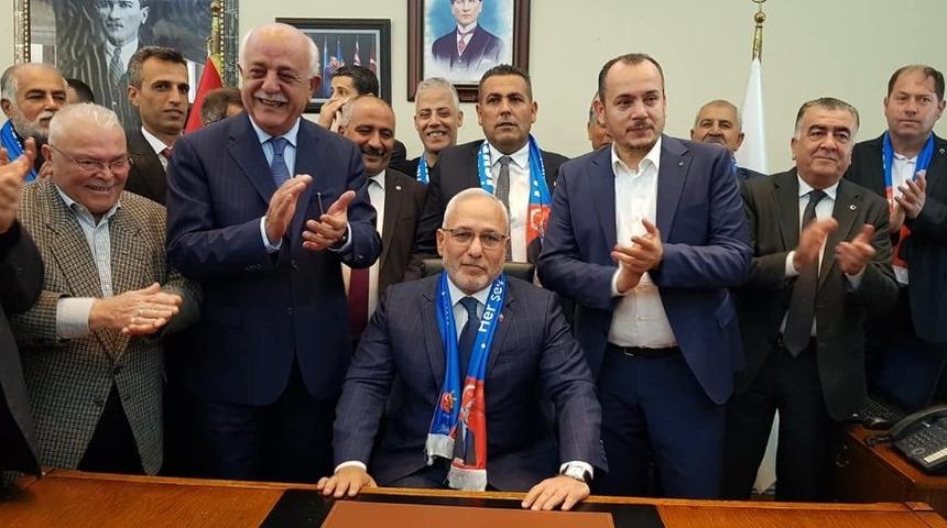 İskenderun Belediye Başkanı Fatih Tosyalı g&ouml;revi devraldı