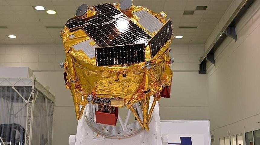 Ay'ın y&ouml;r&uuml;ngesindeki yedinci &uuml;lke hangisi oldu?