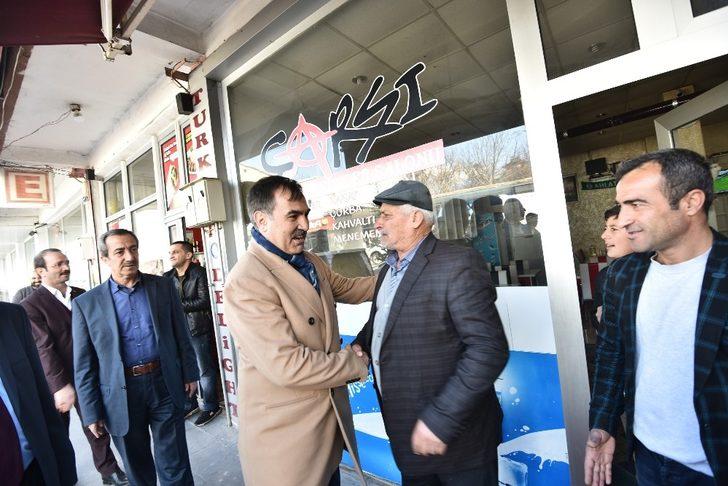 Başkan Çoban mazbatasını alarak esnaf ziyareti yaptı G3