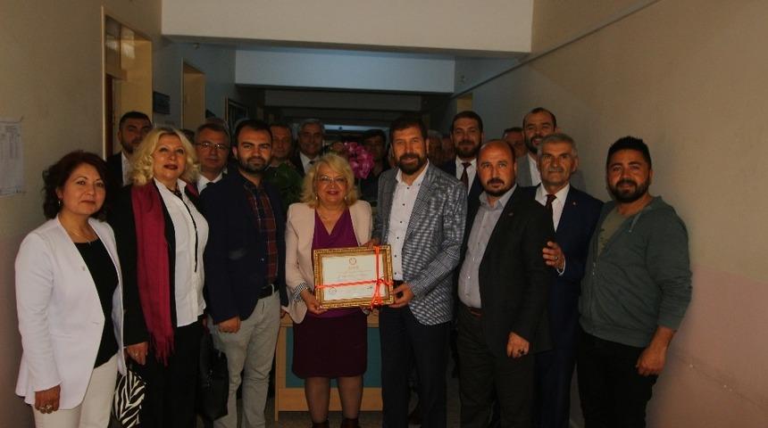 Başkan Yavaş mazbatayı aldı