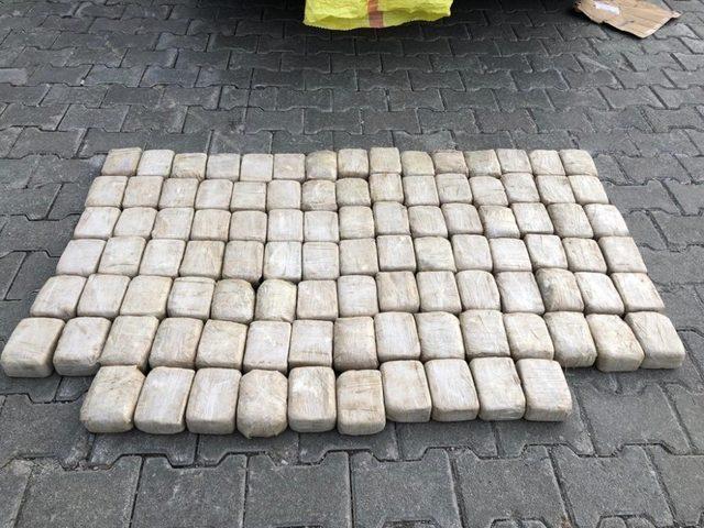 Van’da bir minibüste 50 kilo 930 gram eroin ele geçirildi