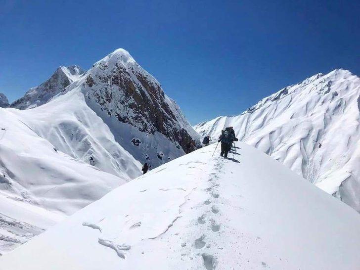 Cilo Dağı'nda zirve yaptılar, dönüşte helikopterle alındılar G3