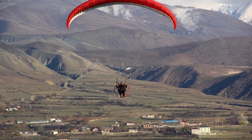 Erzincan&rsquo;da 10 g&uuml;nl&uuml;k eğitimle g&ouml;ky&uuml;z&uuml;ndesiniz