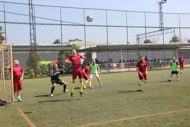 Av. Çömezoğlu anısına futbol turnuvası