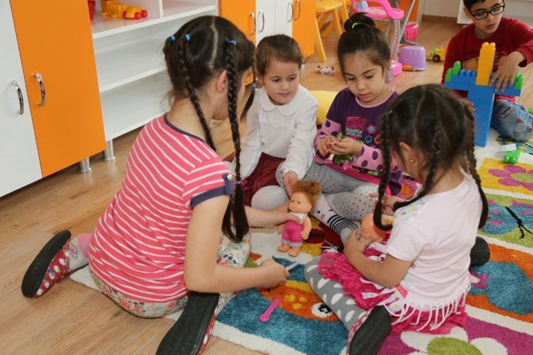 Kreş ve &ccedil;ocuk merkezleri 5 bin 483 &ccedil;ocuğa hizmet verdi