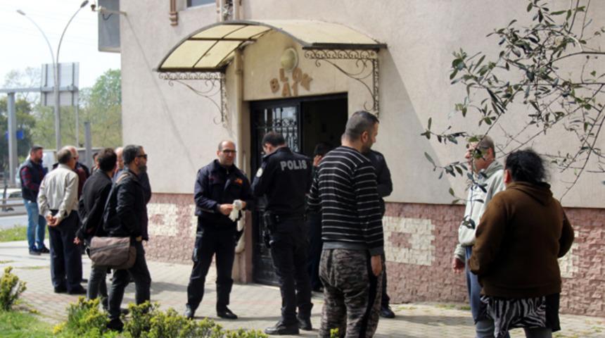 6. kattaki evinin penceresinden apartman boşluğuna düşen adam öldü