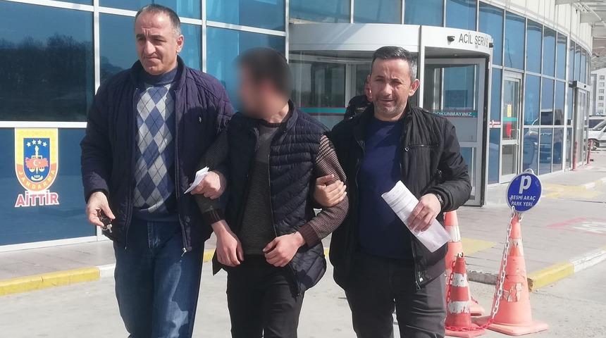 Sınava kurşun kalem yerine tabanca kurşunuyla geldi