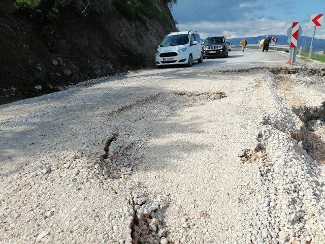 Cendere yolunda çökme meydana geldi