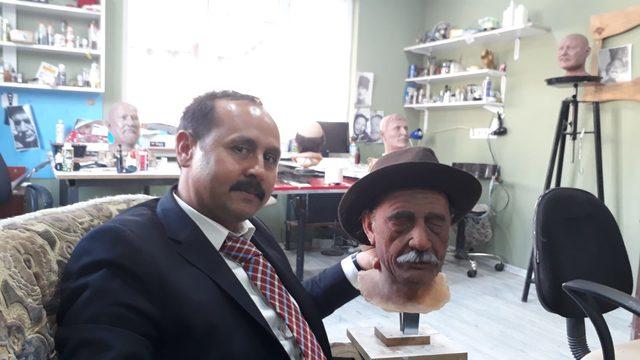 Halk ozanı Hacı Taşan ın saz &ccedil;alan heykeli yapılıyor&nbsp; 2