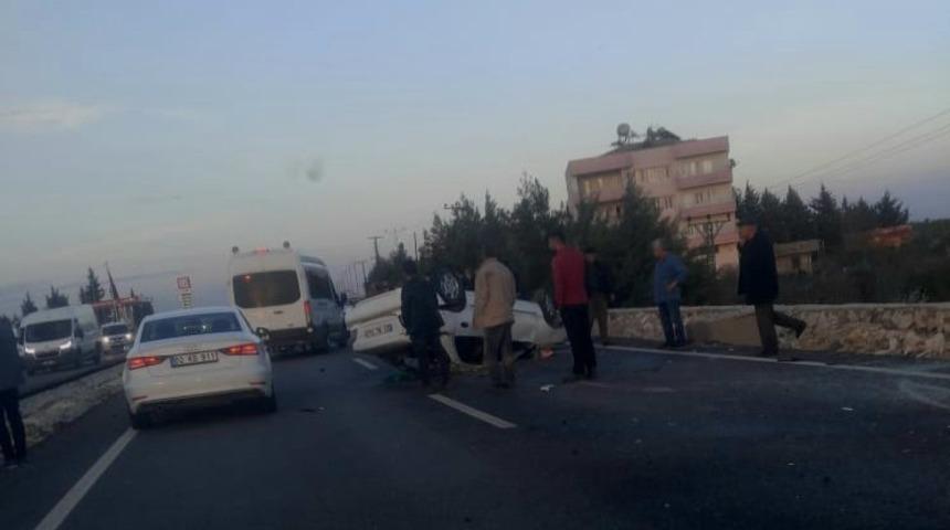 Adıyaman&rsquo;da otomobil takla attı: 4 Yaralı