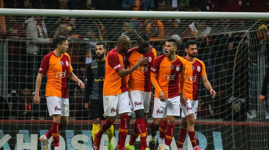 G.Saray'dan derbi &ouml;ncesi 'farklı' mesaj!