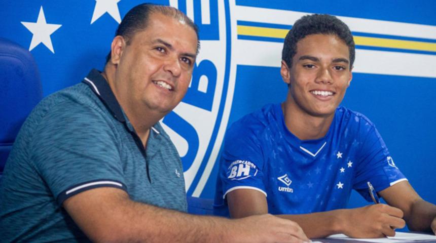 Ronaldinho'nun oğlu Joao Mendes'ten transfer