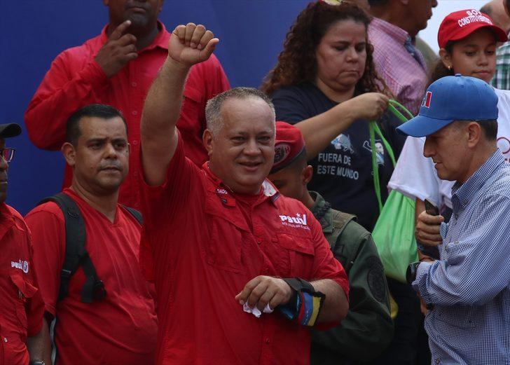  Maduro 'diyaloğa', Guaido 'sokağa' çağırdı G3