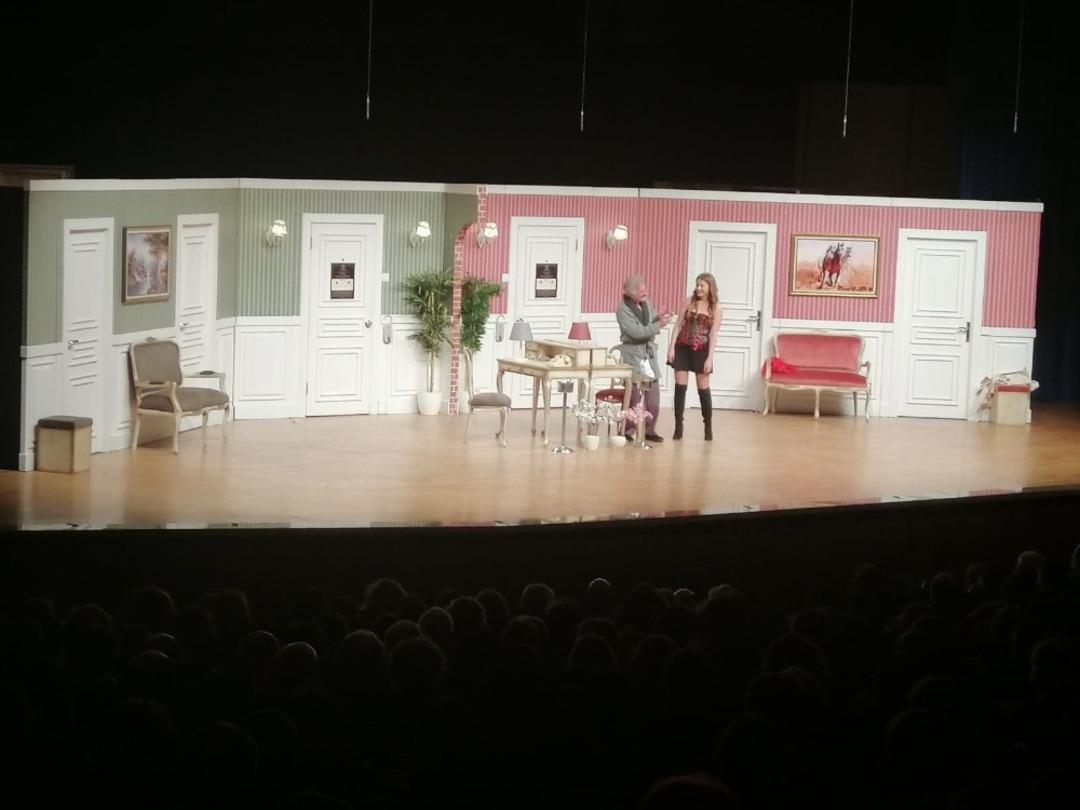 &ldquo;İkinin Biri&rdquo; Ankara MEB şura salonunda sahnelendi